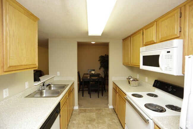 2HAB, 1BA-930 ft² - Highpointe Apartments