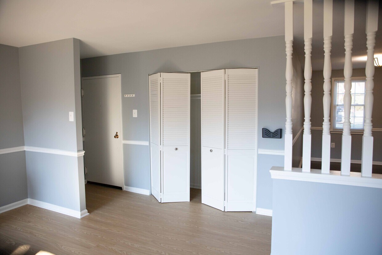 790 Quince Orchard Blvd Unit T1, Gaithersburg, MD 20878 Condo for