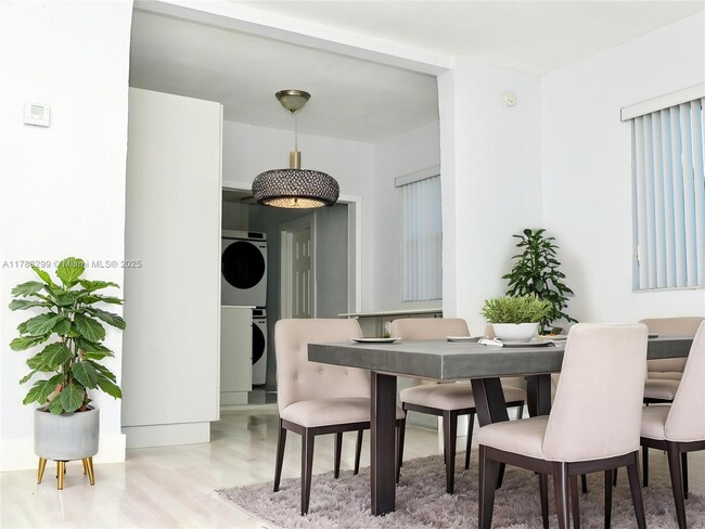 Foto del edificio - 747 NW 5th Ct