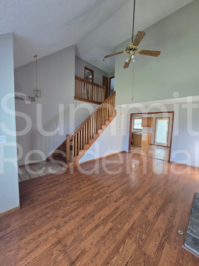 Foto del edificio - 6636 W 152nd St