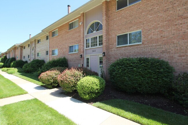 Foto del edificio - 2833 Kalmia Lee Ct
