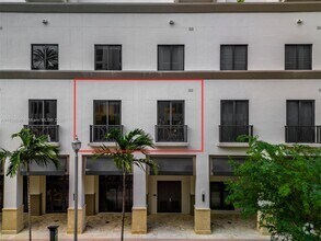 Building Photo - 301 Altara Ave
