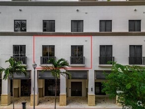 Building Photo - 301 Altara Ave