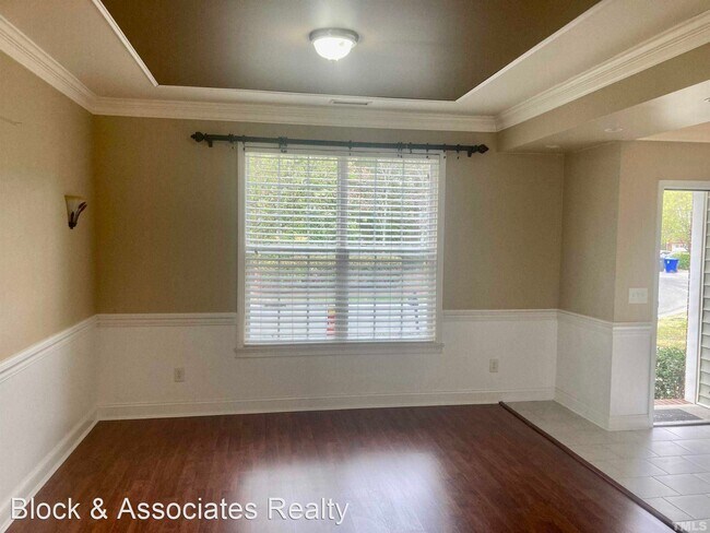 Building Photo - 5 br, 3.5 bath House - 20 Autumn Leaf Lane