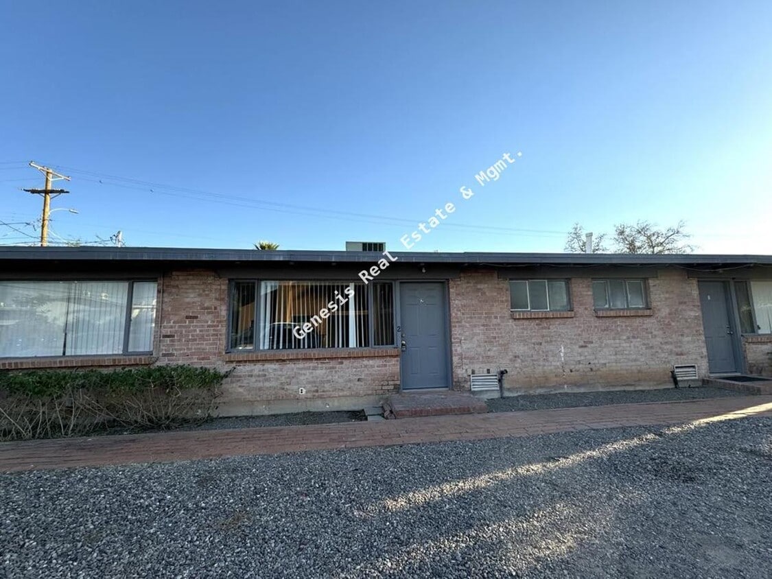 1 Bedroom 1 bath with private yard! Water,... - 1 Bedroom 1 bath with private yard! Water,...