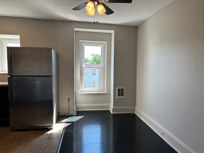 Foto del edificio - 1332-1334 N 2nd St-1332 N 2nd St - 3rd Flr