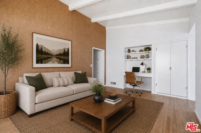 Building Photo - 806 Westmount Dr