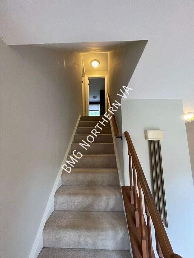 Foto del edificio - 1846 Clovermeadow Dr