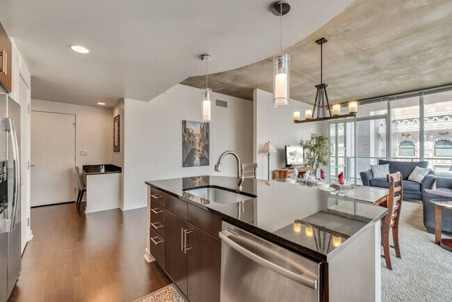 Foto del edificio - 1431 Curtis Street