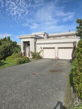 Building Photo - 8122 Coquitlam Pl
