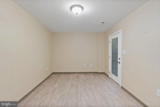 Building Photo - 132 Furlong Way