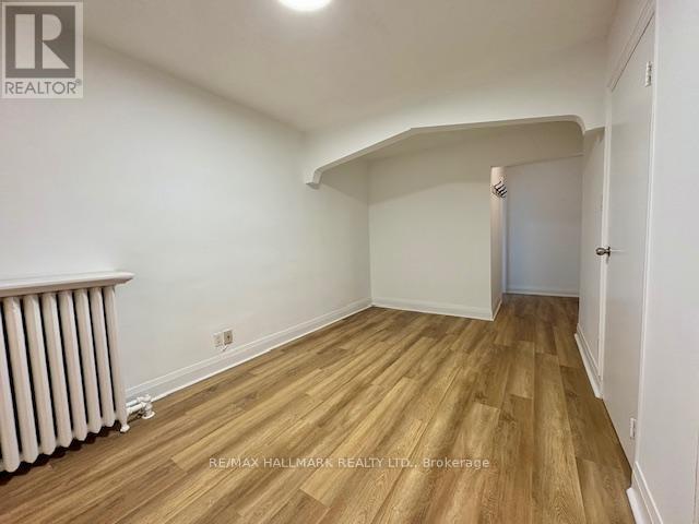 Photo du bâtiment - 1700 Gerrard St E