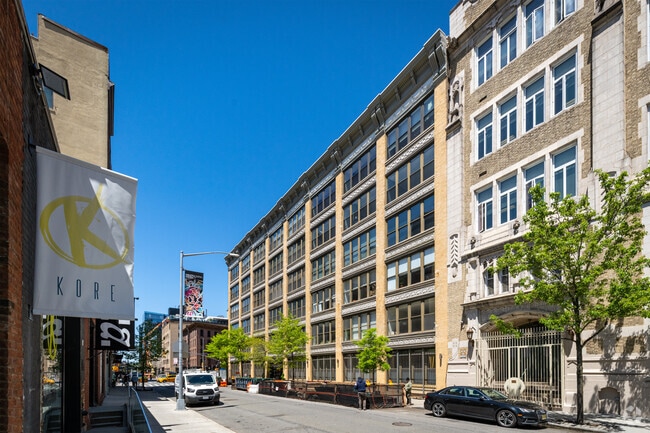 Building Photo - 345 W 13th St