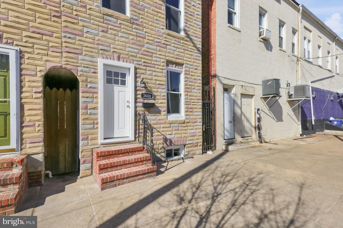 Primary Photo - 3600 5th St