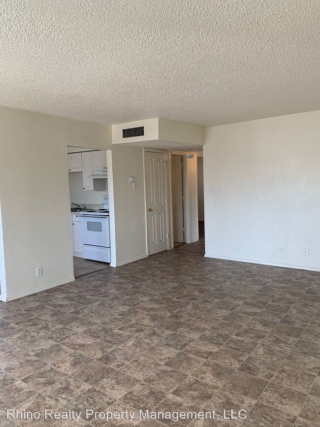 Building Photo - 370 Atrisco Dr SW