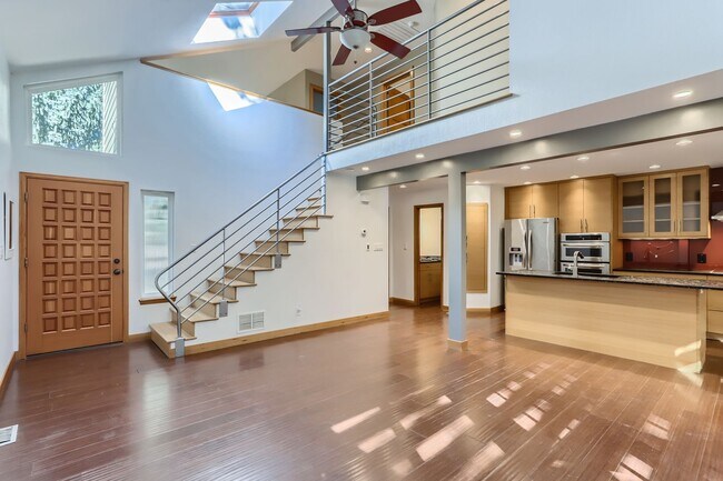 Foto del edificio - MODERN 2 BED/1.5 BATH IN HEART OF BOULDER!