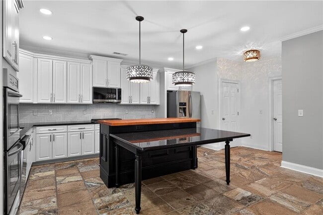 Building Photo - 5428 Spelman Dr