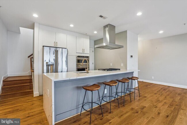 Foto del edificio - 1844 3rd St NW