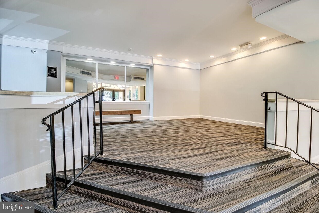 4345 IVYMOUNT Ct Unit 8, ANNANDALE, VA 22003 Condo for Rent in