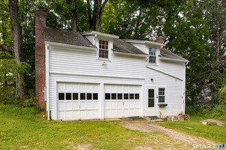 Building Photo - 57 Sharon Rd