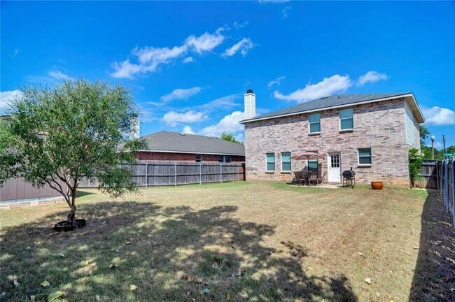 Building Photo - 3426 Clydesdale Dr