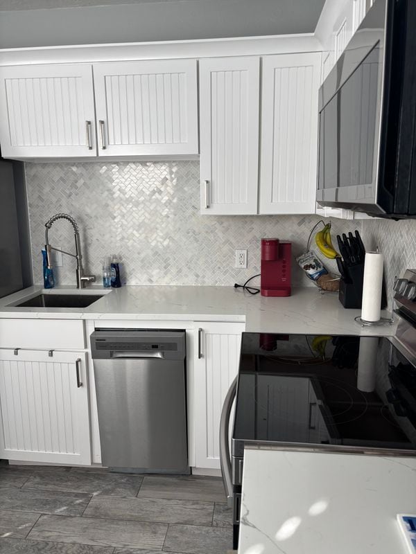 Building Photo - 304 53rd St W