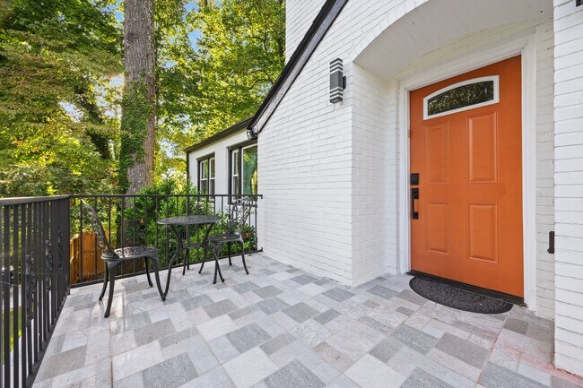 Foto del edificio - 10 Claire Dr SE