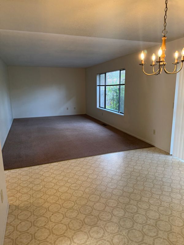 Foto del edificio - 1678 E St