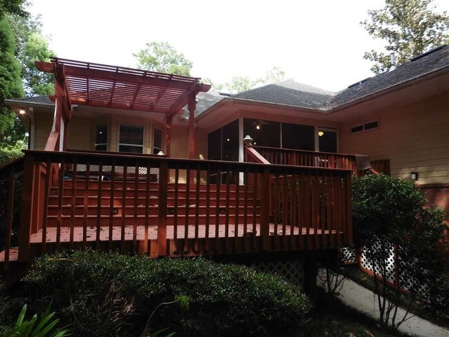 Foto del edificio - 2485 Papillion Way