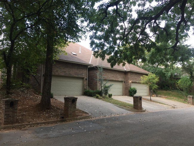 Foto del edificio - 1617 Tenbears Rd