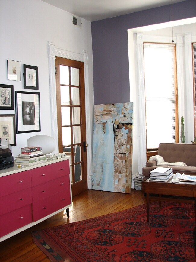 Foto del edificio - 1459 N Bosworth Ave