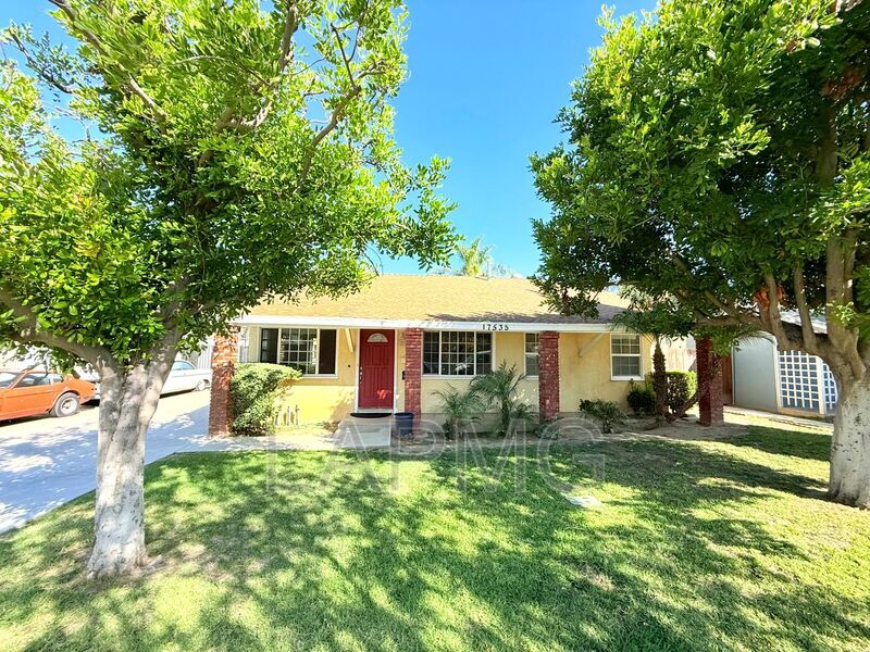 Primary Photo - 17535-17537 Baltar Street