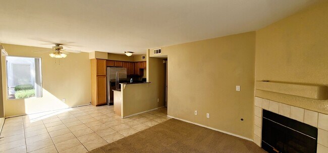 Foto del edificio - 5261 Caspian Springs #104 - 2 bedrooms, 2 ...