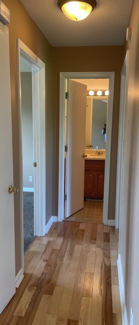 Foto del edificio - 867 Princeton Cir