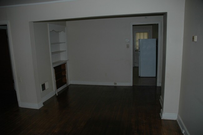 Building Photo - 38-48 Bingham Ave