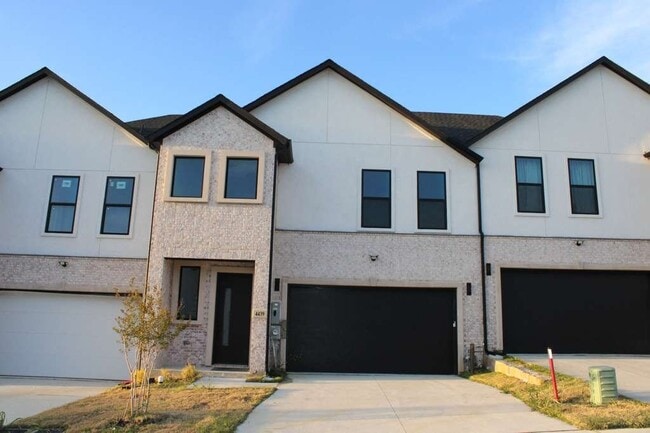 Photo - 4443 Fatima Dr Townhome