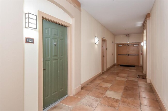 Foto del edificio - 10 Perimeter Summit Blvd