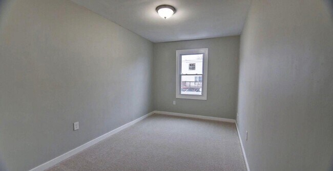 Building Photo - 2790 Patrick Henry Dr