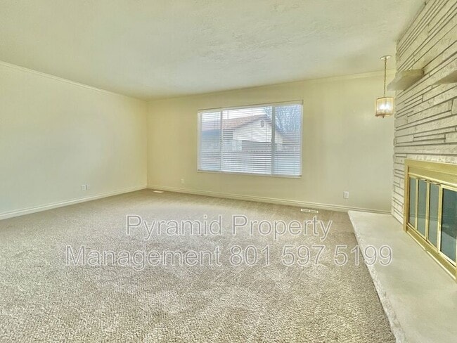 Building Photo - 8282 S Harrison Cir