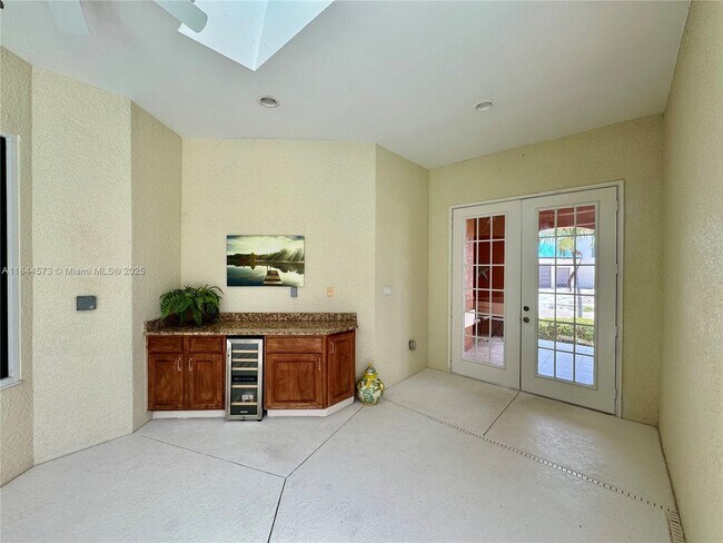 Foto del edificio - 1740 Ludlow Rd