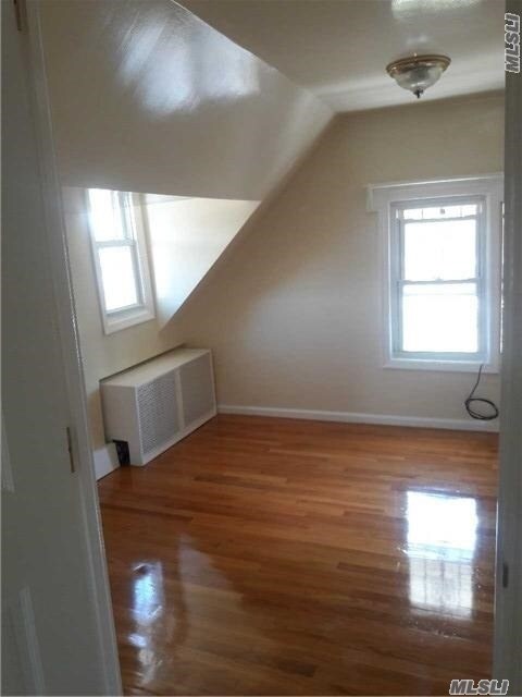 Foto del edificio - 101-21 44th Ave