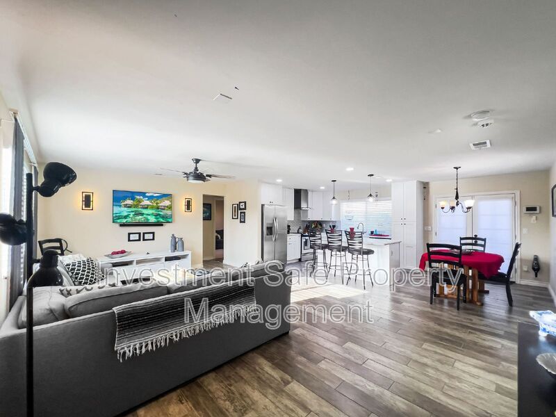 Foto principal - 1043 3rd St