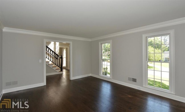 Building Photo - 600 Willow Knoll Dr