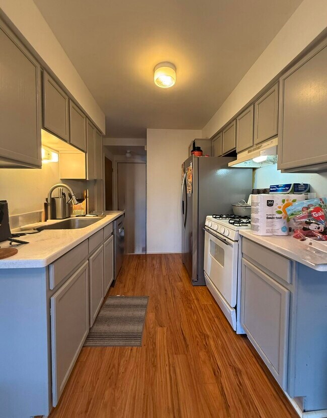 Building Photo - 3025 Forest Creek Ct