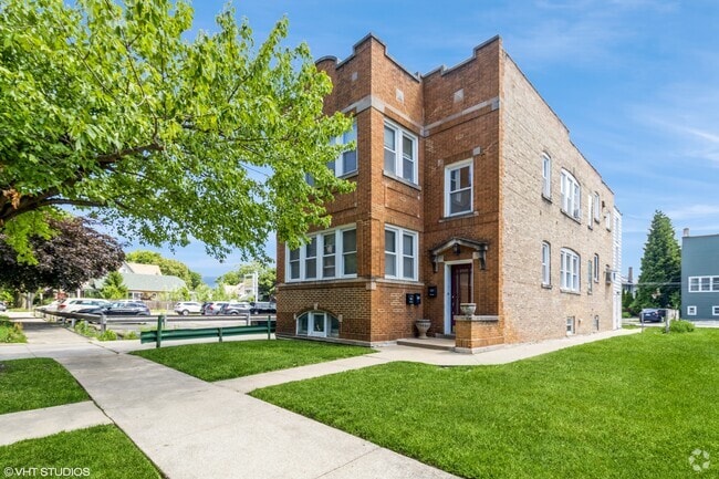 Building Photo - 210 Rockford Ave