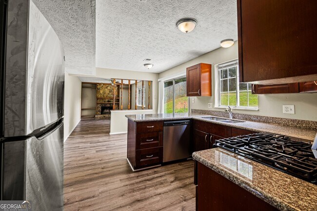 Building Photo - 5100 Rockborough Trail NW