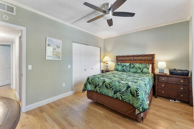 Building Photo - 2218 Tuscany Way