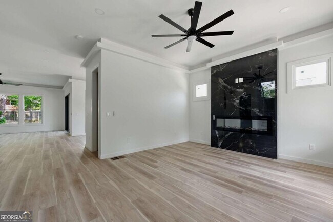 Foto del edificio - 3419 Hamilton Ave