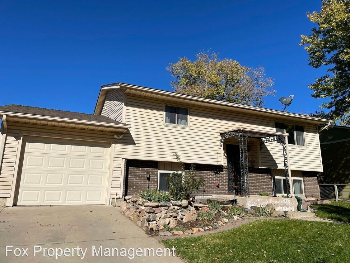 3 br, 2 bath House 353 Florence Avenue House Rental in Firestone