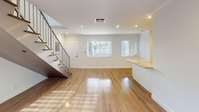 Interior Photo - Franklin Tower